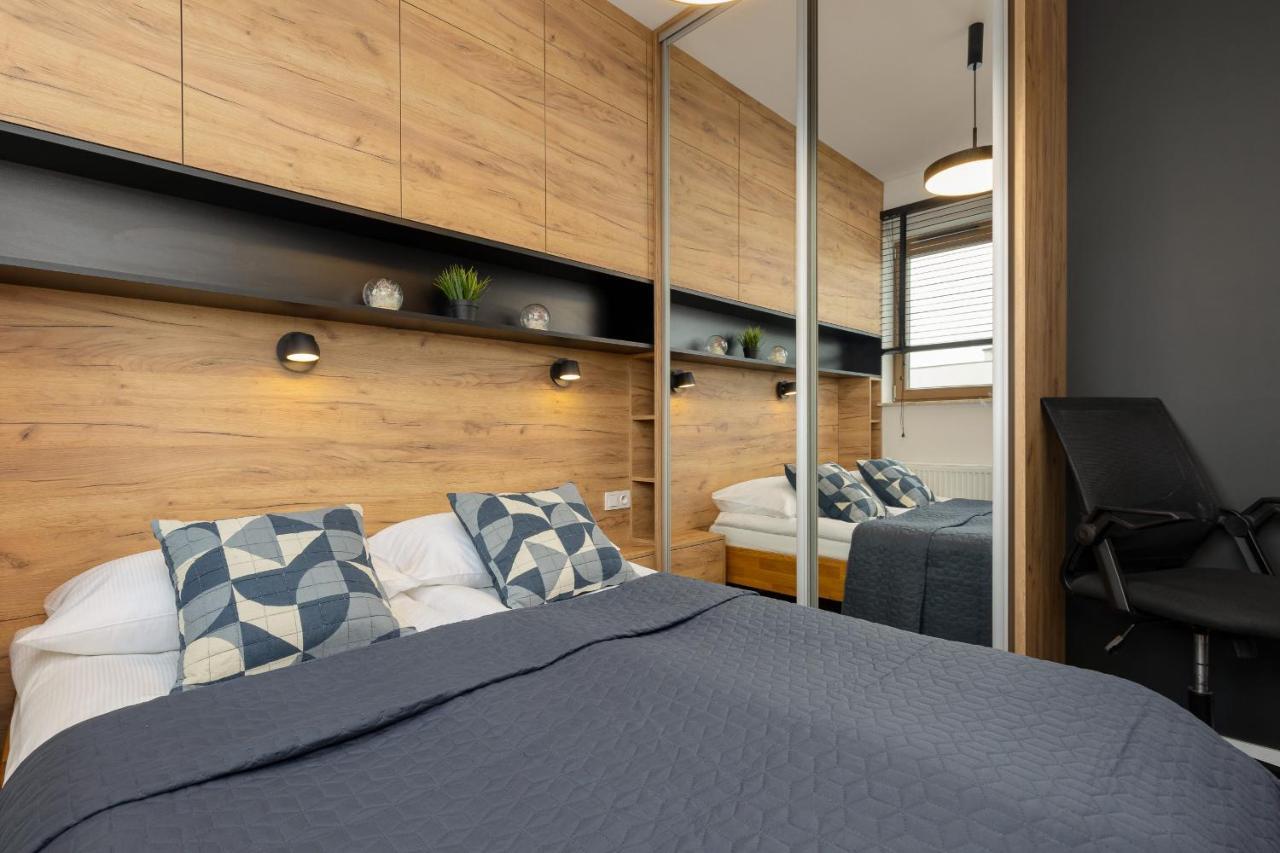 Mokotow Business Centre Domaniewska With Balcony By Renters Warszawa